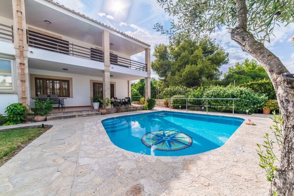 Extérieur maison de vacances [été]
