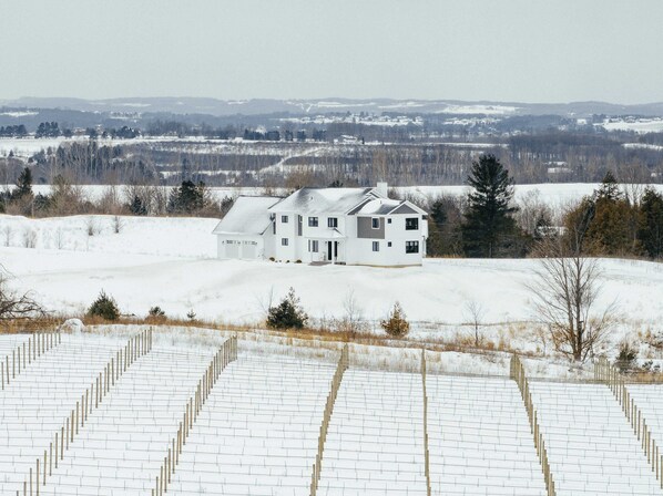 The Yuba Farmhouse - a brand new build by The Royal Stag Properties in Williamsburg's Yuba Vineyards.