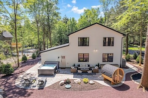 Enjoy spa-like amenities. Relax in the hot tub or barrel sauna.