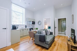 Living Room / Lounge