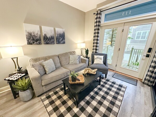 Living room with queen size sleeper sofa
