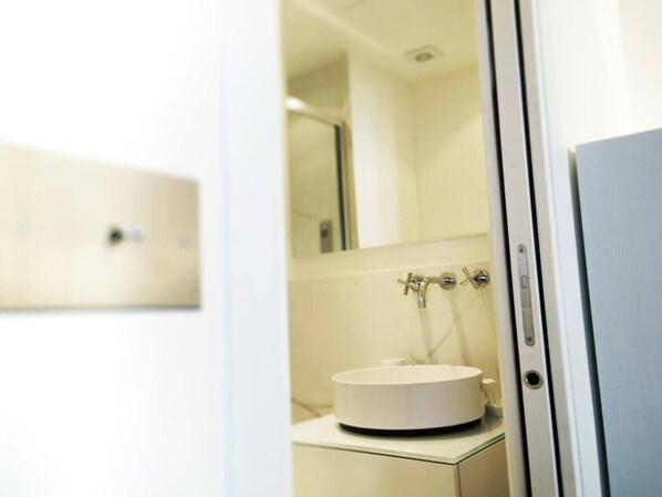 Modern Studio at Saint Germain - 2 - 3