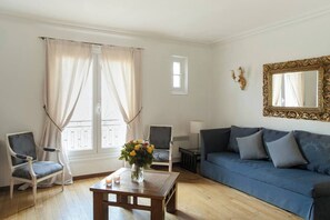 A Cosy Nest at Invalides - 3