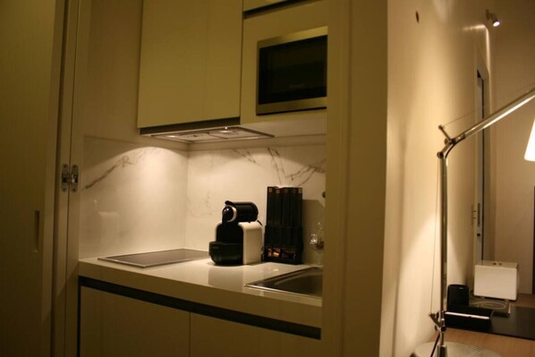 Charming Studio few Meters Away From Champs Elysee - 2