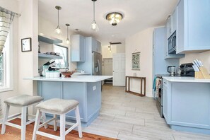 Breakfast bar with stools
