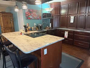 Private kitchen
