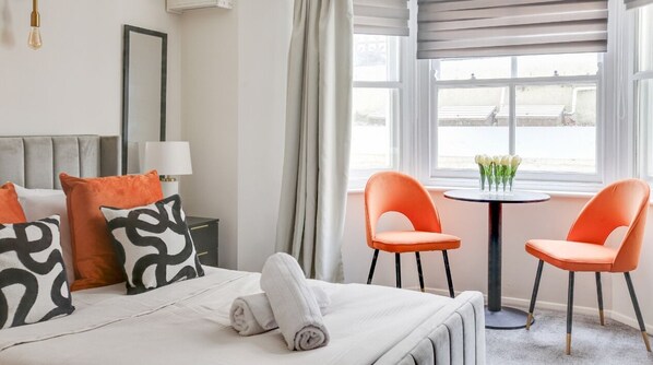 Bedroom at Luxiety Stays Serviced Accommodation in Southend-On-Sea