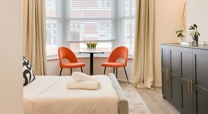 Dining at Luxiety Stays Serviced Accommodation in Southend-On-Sea