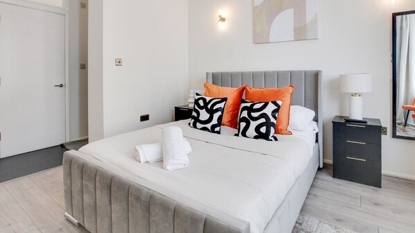 Bedroom at Luxiety Stays Serviced Accommodation in Southend-On-Sea