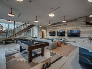 Spielezimmer
