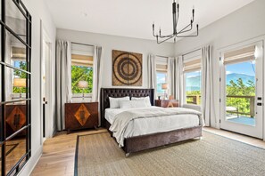 Large Primary Bedroom with King Bed