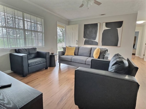 -65 inch Samsung smart TV-Netflix, and other TV apps-sofa and chairs-drink side tables-***we do not provide cable***-***we do not provide streaming services***