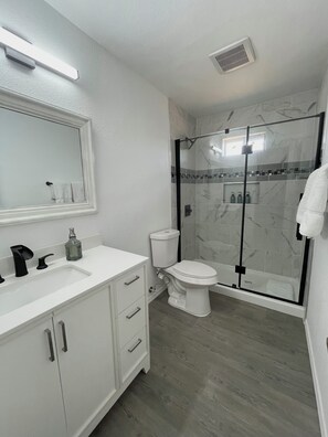 En Suite Bathroom