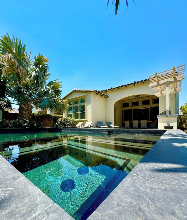 Wonderful Home at PGA West with Private Saltwater Pool and Spa