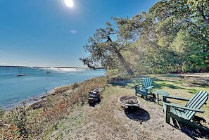 A seaside fire pit for stargazing and roasting marshmallows.