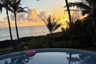 Mermaidβs Lookout WOW the views! Ocean Front, full lanai, heated pool & AC.