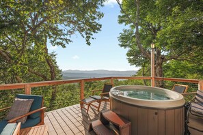 Peaceful private hot tub with epic views.