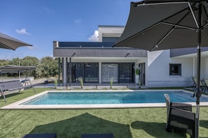 Private Pool