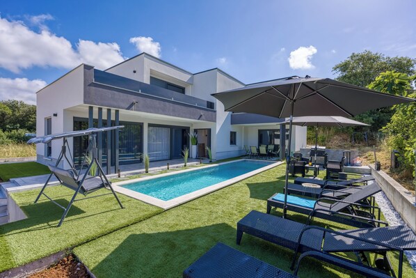 Private Pool