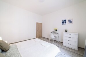 Calm bedroom