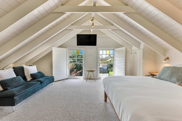 The Loft @ Mort Street