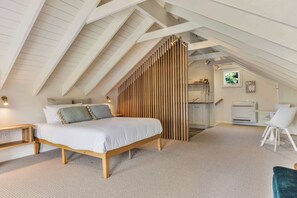 Queen Bed