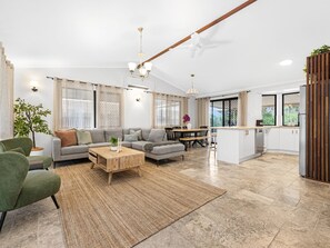 Living/Dining Area