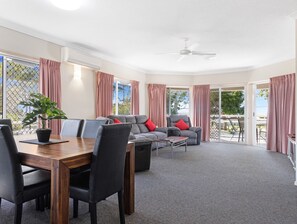 Living/Dining Area