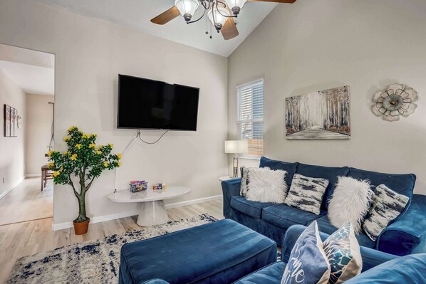 Welcome to Pony Meadows! This charming retreat offers a cozy living space, a fully equipped kitchen, and a spacious backyard with a covered patio. Relax in the inviting lounge, enjoy the peaceful surroundings, and experience a comfortable stay in COS