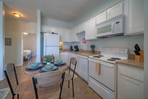 The fully equipped kitchen is stocked with all the essentials, making it easy to prepare everything.