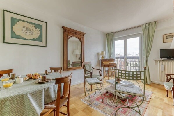 Living Room - Dining Area