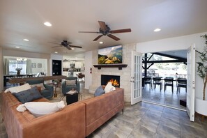  Space to gather, room to breathe! Your dream open-concept home awaits. 