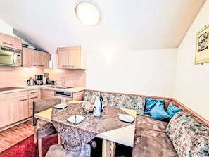 Domicile, Meubles, Chalet, Salon, Hôtel, Recours, Chaise, L'Hiver, Gelé