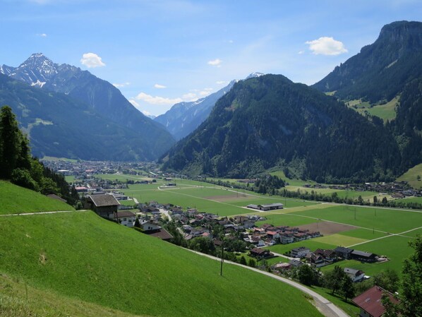 Bergforms, Berg, Hügel, Hochland, Landschaft, Gebirge, Wiese, Bergstation, Senke, Einfach
