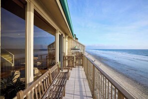 Private outdoor balcony right on the water 