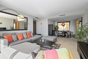 Stayhost (3)