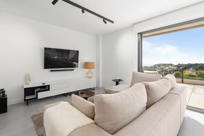 Stayhost (4)