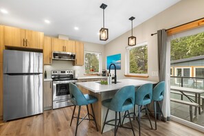 Kitchen Island with 4 bar stools(no dining table)