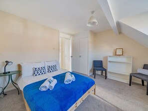 1 Double Bedroom (1st floor) 