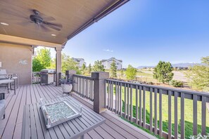 Covered Deck | Gas Grill | Gas Fire Table | Fenced Backyard
