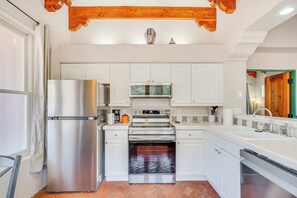 Kitchen | Cooking Basics | Coffee Maker