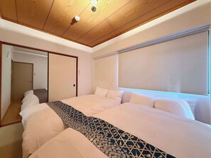 2 Double Beds