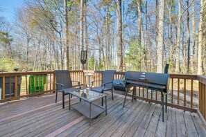 Deck | Gas Grill