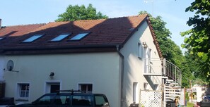 Außenansicht Nebengebäude