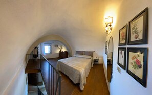 Double room on mezzanine (1)