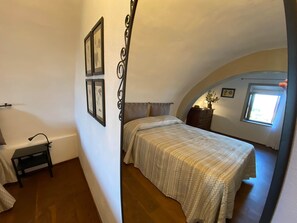 Double room on mezzanine (3)