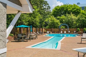 Unique guitar-shaped pool available during summer months, designed by country music legend Webb Pierce. Plenty of seating and a grill available for use.
