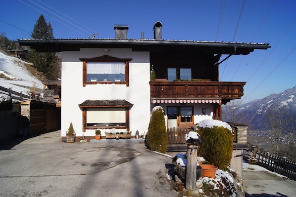 Exterior casa de vacaciones [invierno]