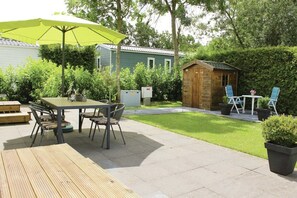 Garden [summer]