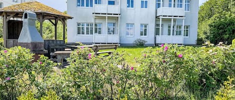 Strauch, Grundstueck, Estate, Garten, Garten, Rasen, Landscaping